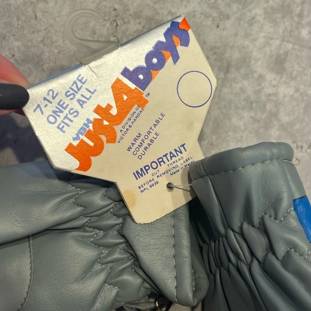 Superman DC Comics 1986 RARE kids boys gloves vintage